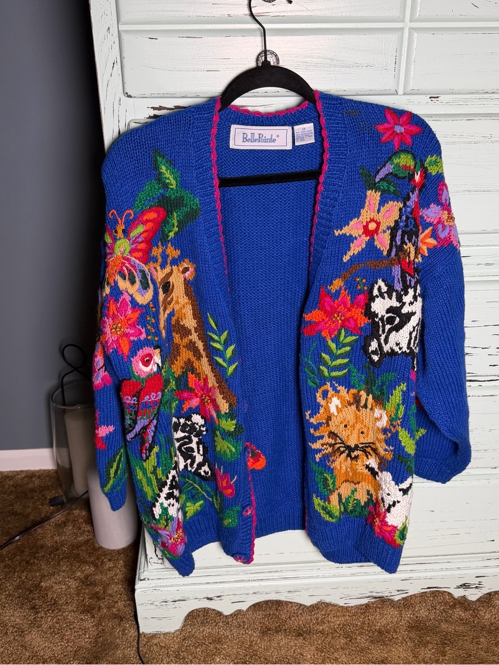 BellePointe Vintage Royal Blue Floral & Animal Knit Cardigan. Women’s 2X.